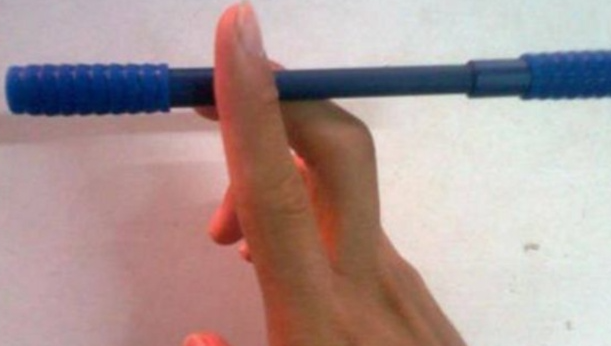 轉轉筆新手教程視頻-轉筆教程6個基本動作