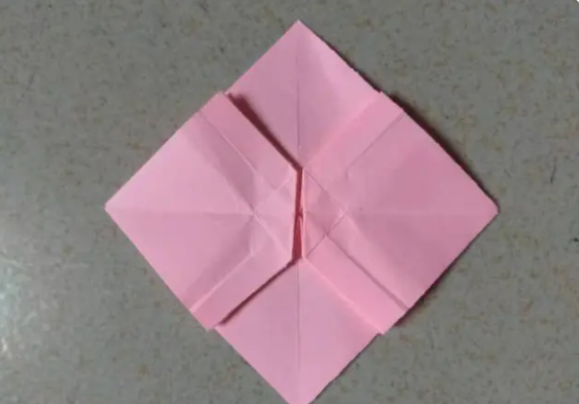 蝴蝶結折紙教程圖解-蝴蝶結的折紙方法步驟