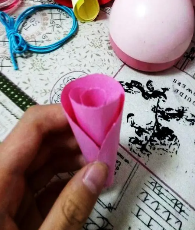 手工折紙花教程-紙花教程一步一步圖解 手工折紙花教程-紙花教程一步一步圖解