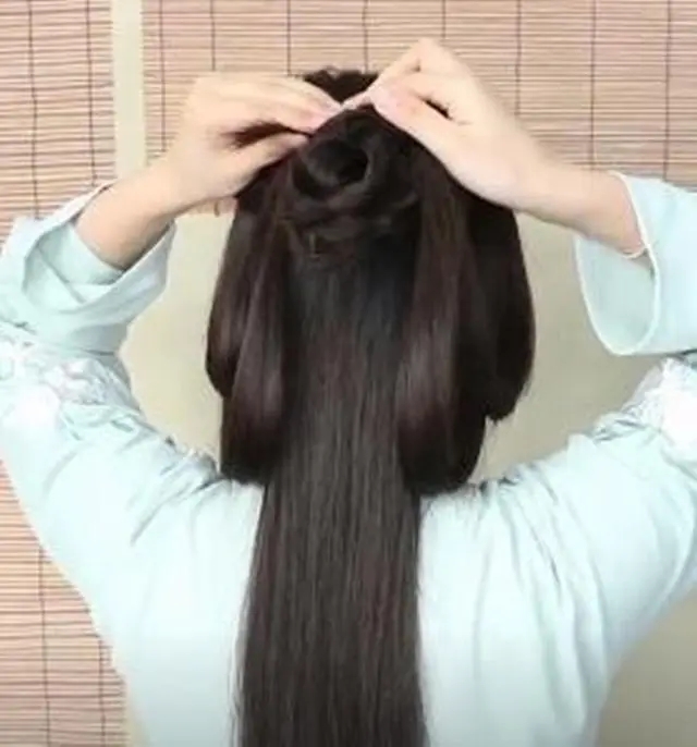 古裝發(fā)型怎么弄-簡(jiǎn)單古裝發(fā)型教程圖解