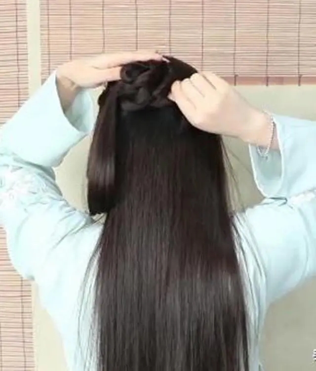 古裝發(fā)型怎么弄-簡(jiǎn)單古裝發(fā)型教程圖解