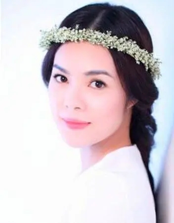 簡(jiǎn)單編發(fā)教程中長(zhǎng)發(fā)-中長(zhǎng)頭發(fā)的編法簡(jiǎn)單易學(xué) 簡(jiǎn)單編發(fā)教程中長(zhǎng)發(fā)-中長(zhǎng)頭發(fā)的編法簡(jiǎn)單易學(xué)