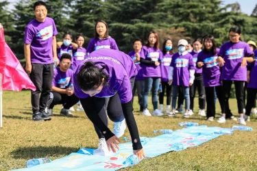 團隊游戲大全室內搞笑的游戲