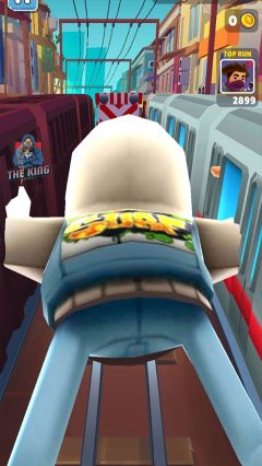 地鐵跑酷巨人版(Subway Surf)